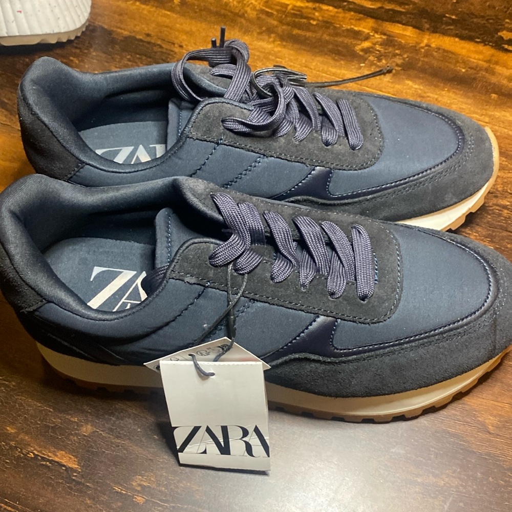 Zara Platform Running Shoes, NWT, size 6